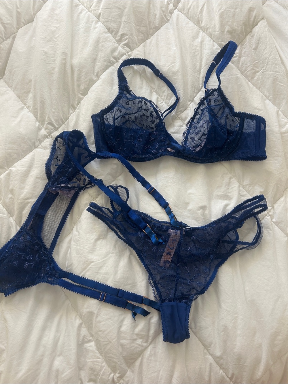 Savage- Lingerie Set